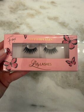 Lilly Lashes Butterfly Eyes Faux Lash Set - Pink Packaging